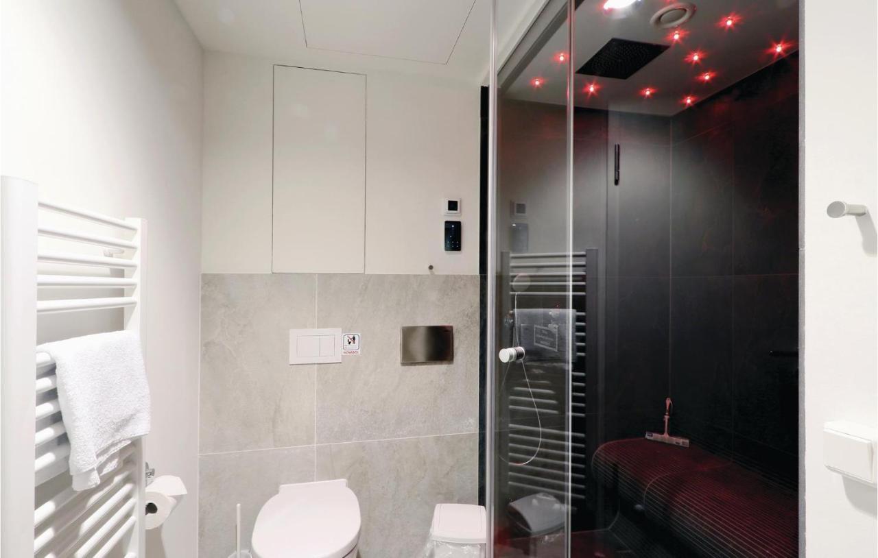 Awesome Apartment In Luebeck Travemuende With Sauna エクステリア 写真